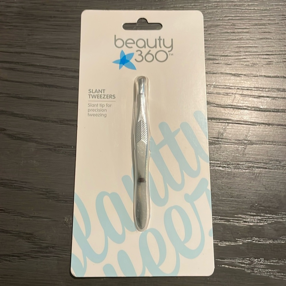 NIB Beauty 360 tweezers